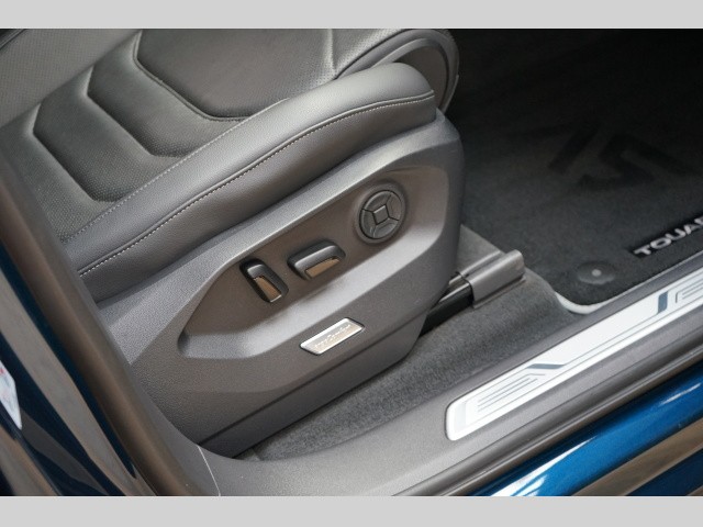 Volkswagen Touareg TDI Elegance Vzduch Tažné CZ