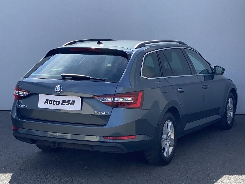Škoda Superb Combi III 2.0TDi Ambition