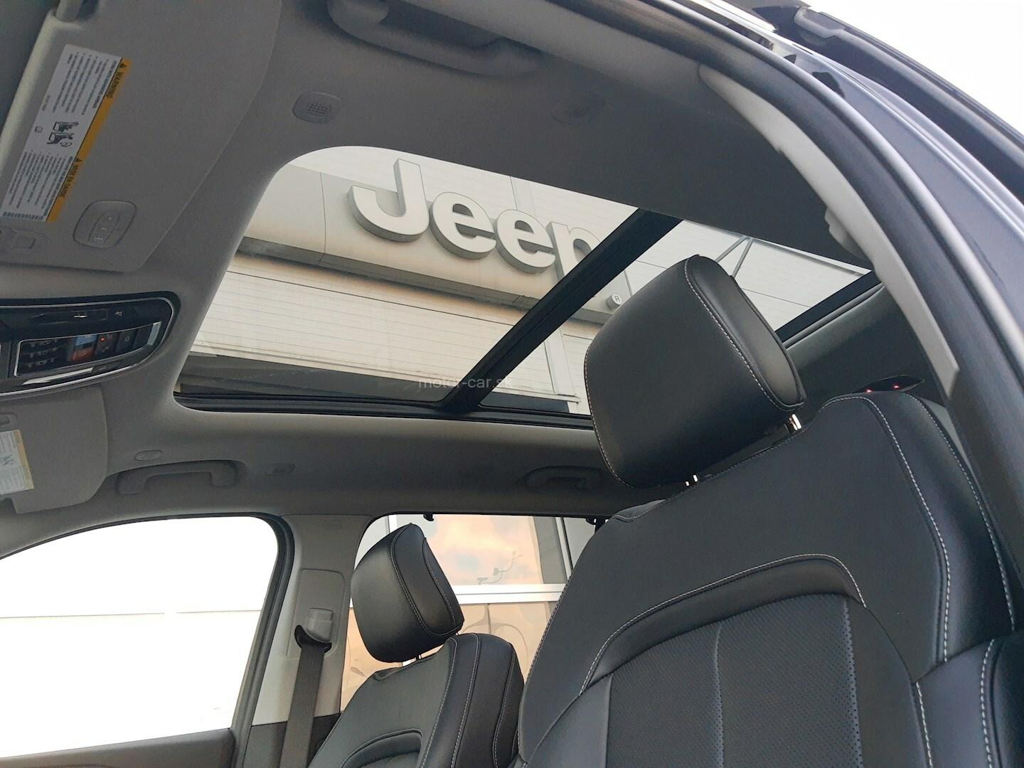 Jeep Grand Cherokee Cherokee L 3.6L V6 Limited 4X4