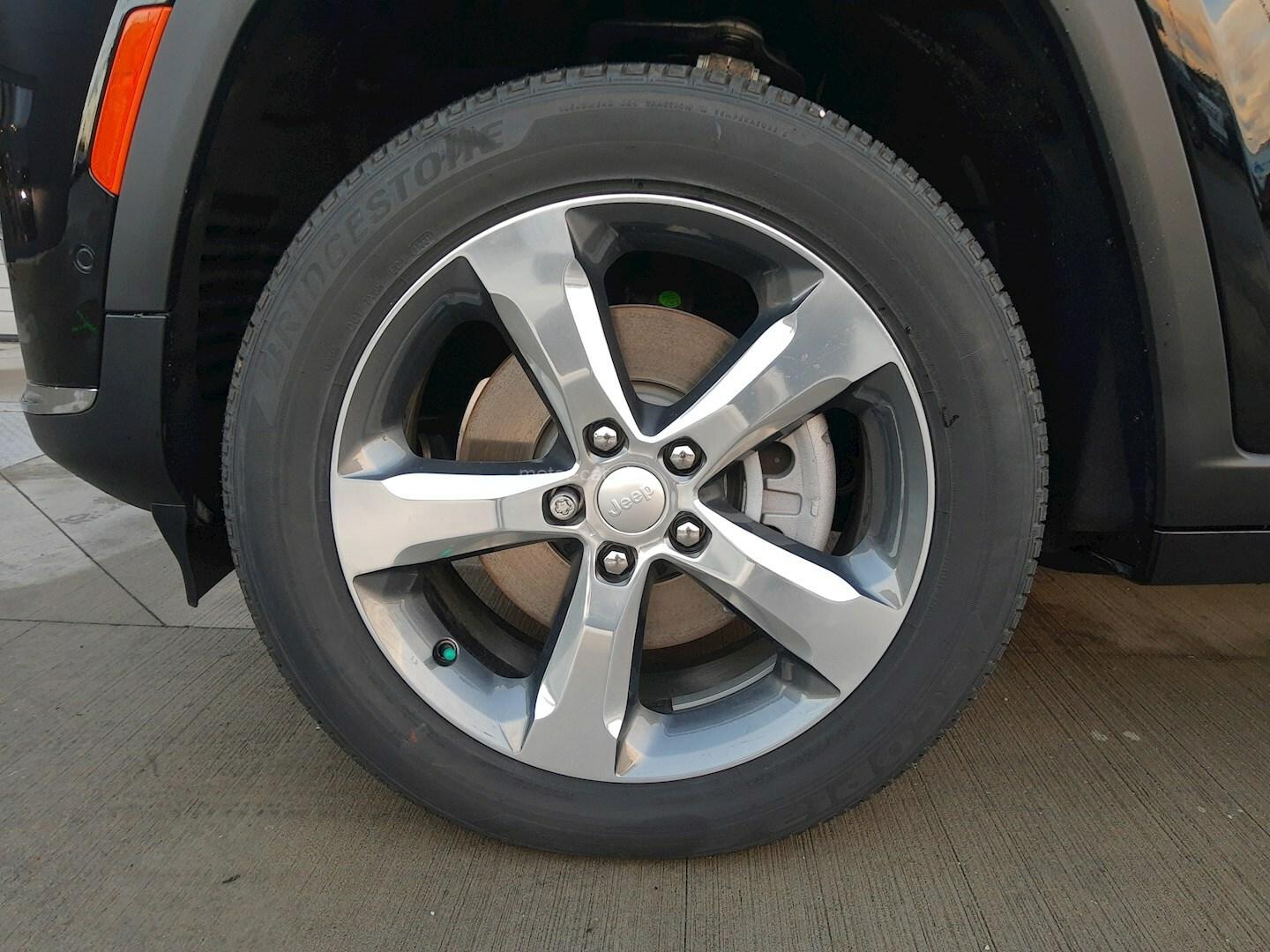 Jeep Grand Cherokee Cherokee L 3.6L V6 Limited 4X4