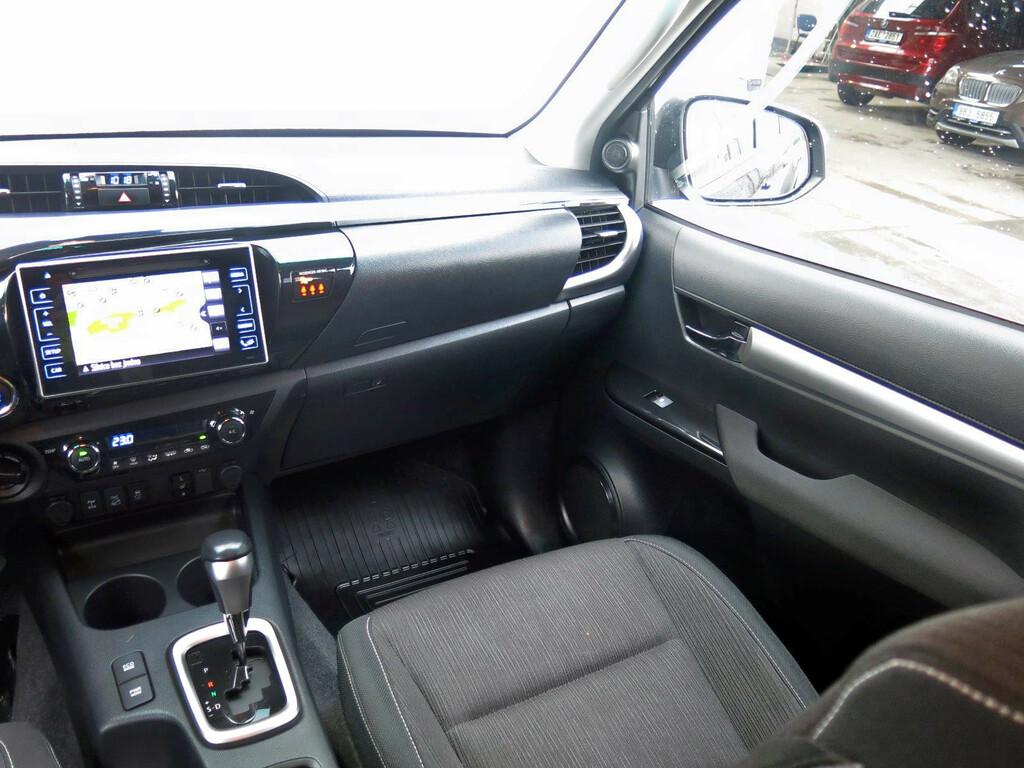 Toyota Hilux  2.4 D-4D