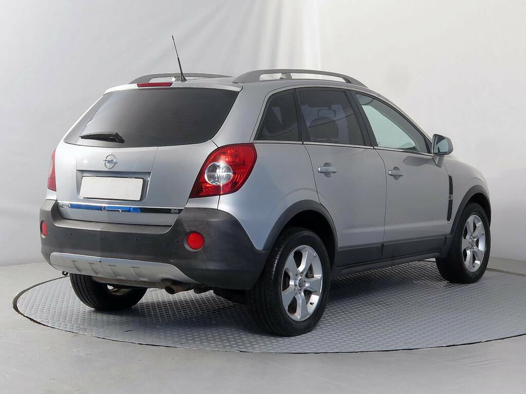 Opel Antara  2.4