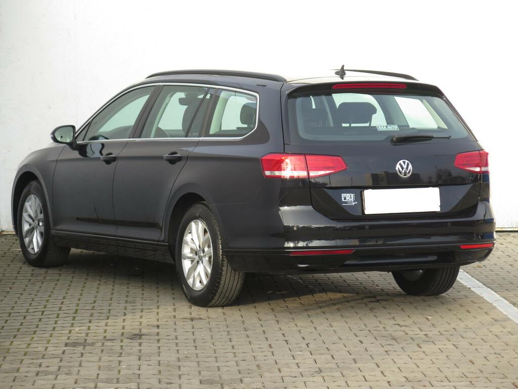 VW Passat Comfortline 2.0 TDI