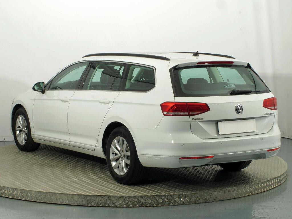 VW Passat Comfortline 2.0 TDI