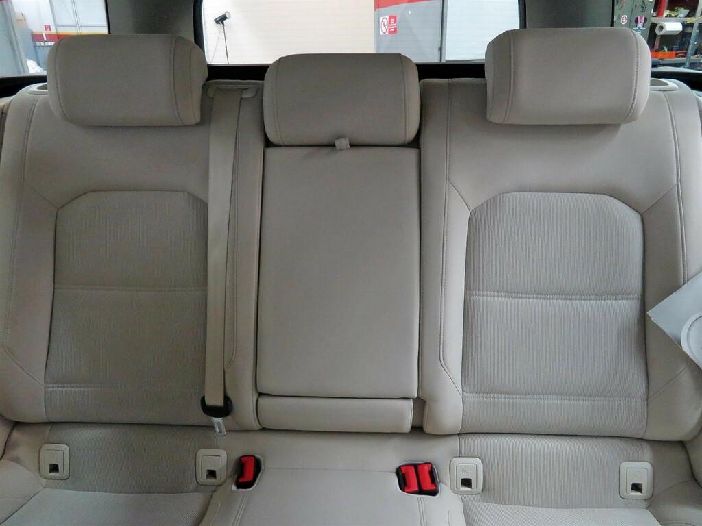 VW Passat  1.6 TDI