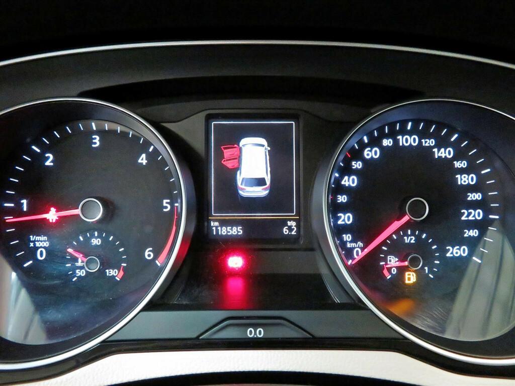 VW Passat  1.6 TDI