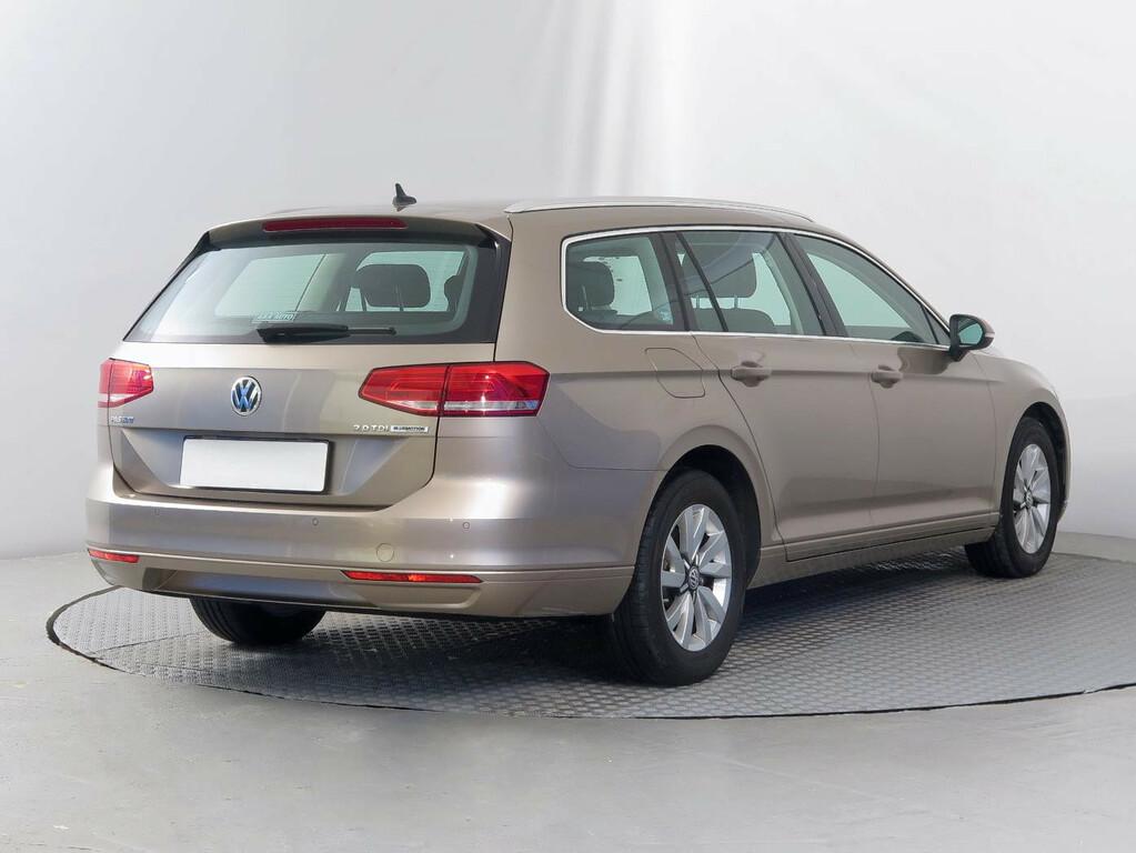VW Passat Comfortline 2.0 TDI