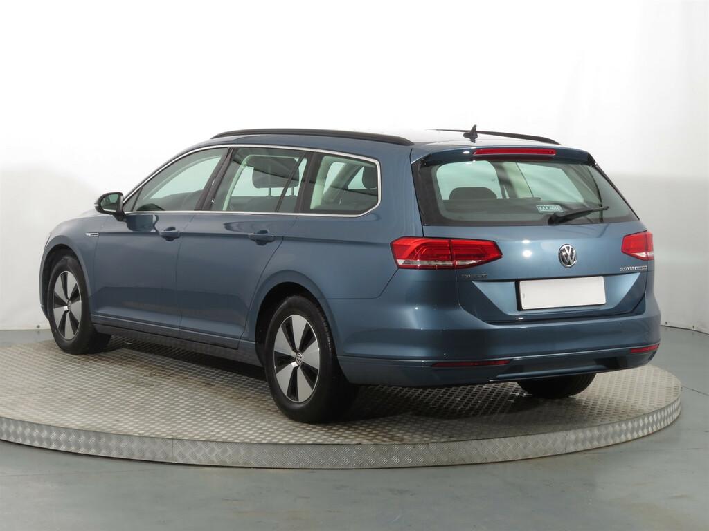 VW Passat Comfortline 2.0 TDI