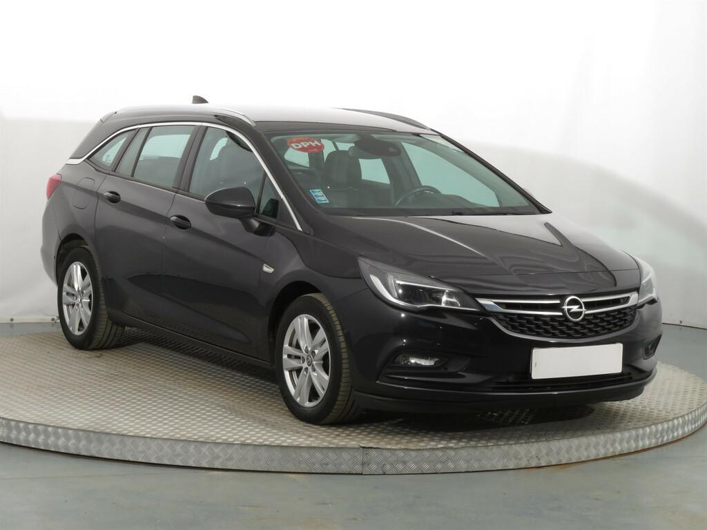 Opel Astra Innovation 1.6 CDTI