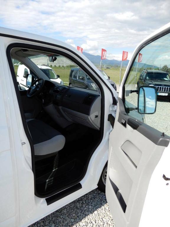 Volkswagen T5 Transporter Valník+plachta