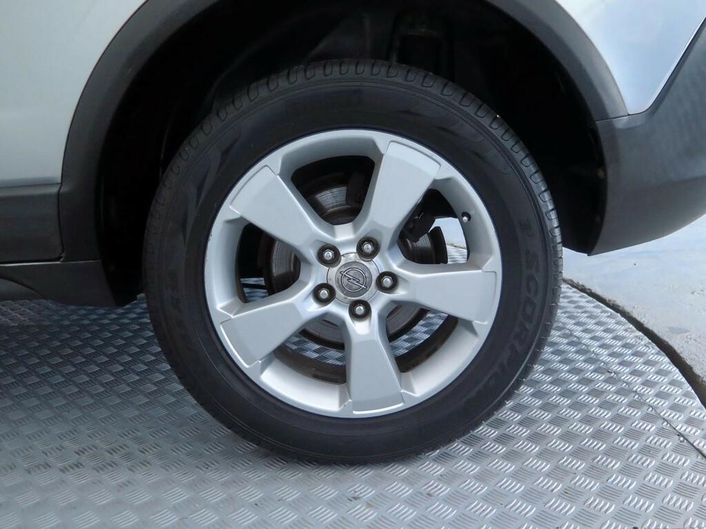 Opel Antara  2.4