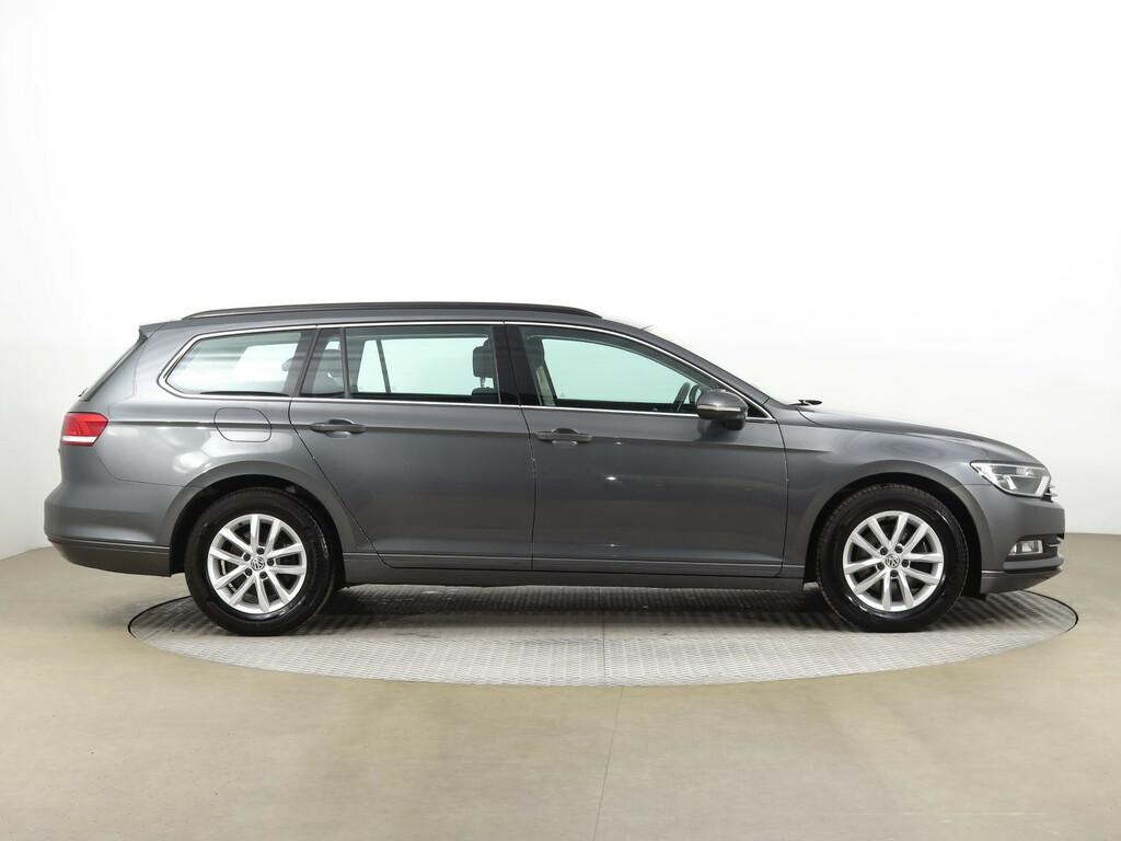 VW Passat Comfortline 2.0 TDI