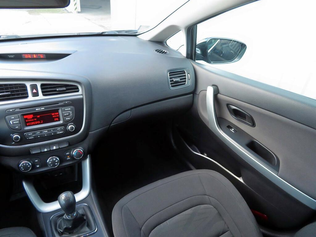 Kia Ceed  1.4 CVVT