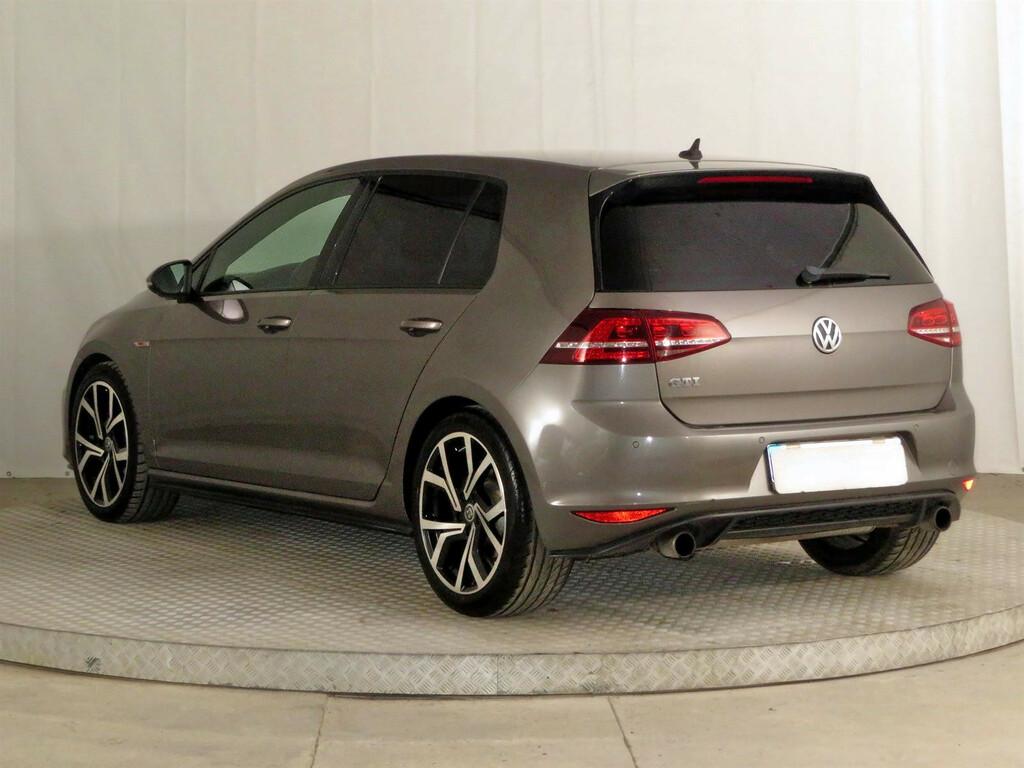 VW Golf  2.0 GTI