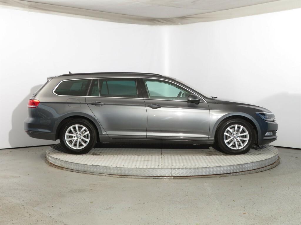 VW Passat Comfortline 2.0 TDI
