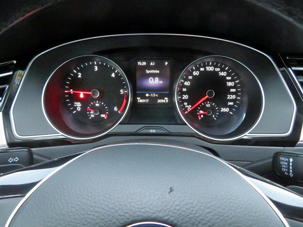 VW Passat  1.6 TDI