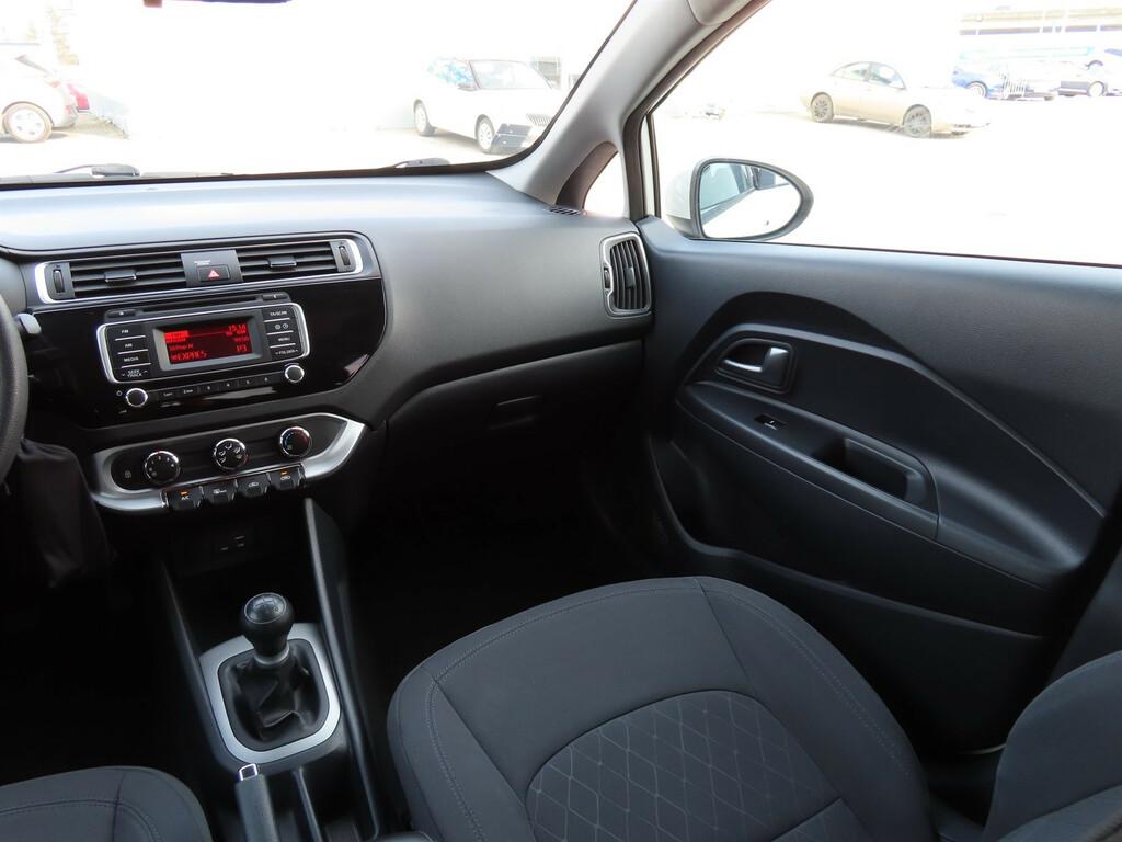 Kia Rio  1.25 CVVT