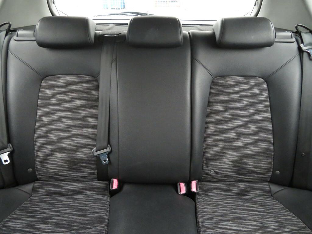 Kia Ceed  1.4 i