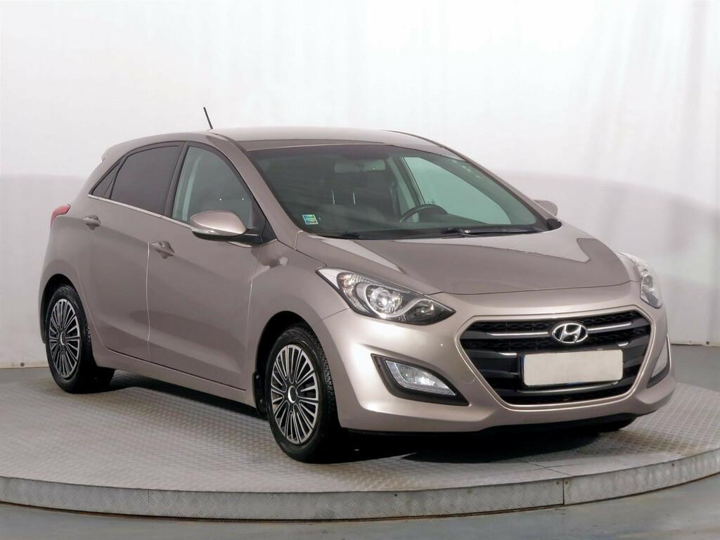 Hyundai i30  1.6 MPI