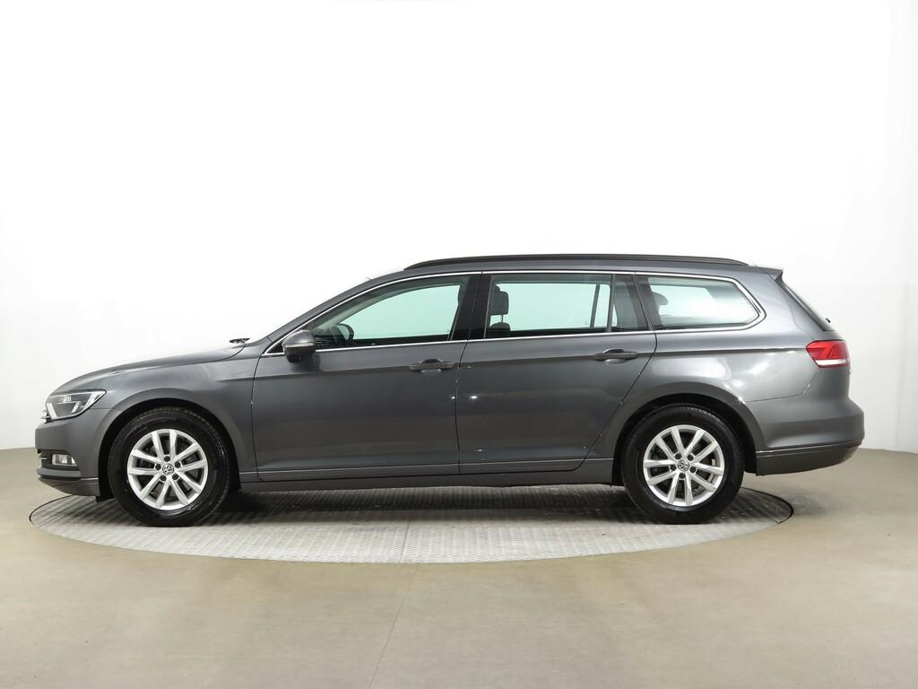 VW Passat Comfortline 2.0 TDI