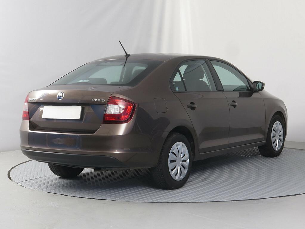 Skoda Rapid  1.0 TSI