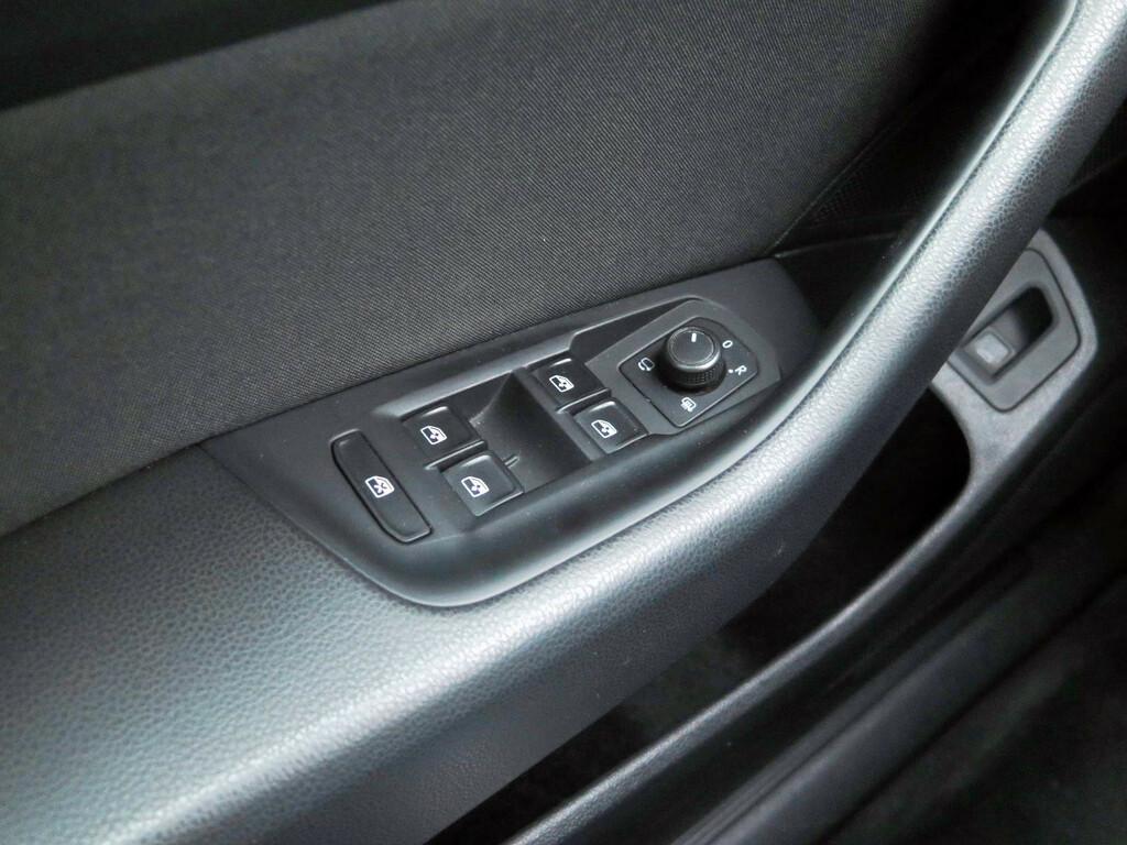 VW Passat Comfortline 2.0 TDI