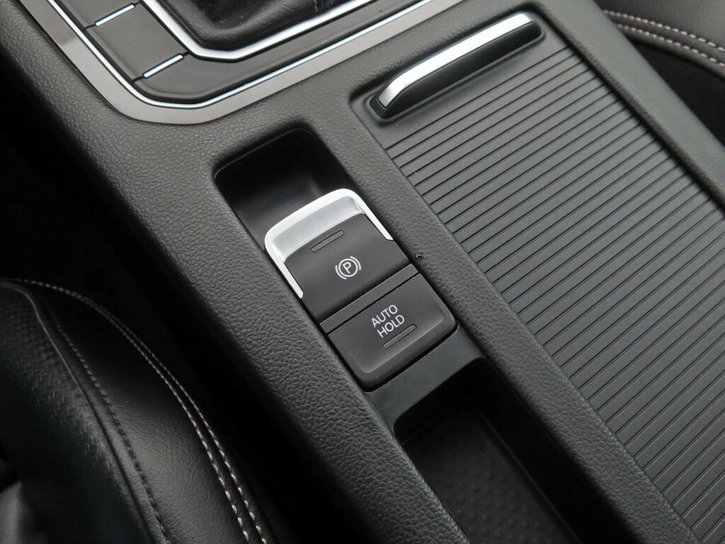 VW Passat Highline 1.6 TDI