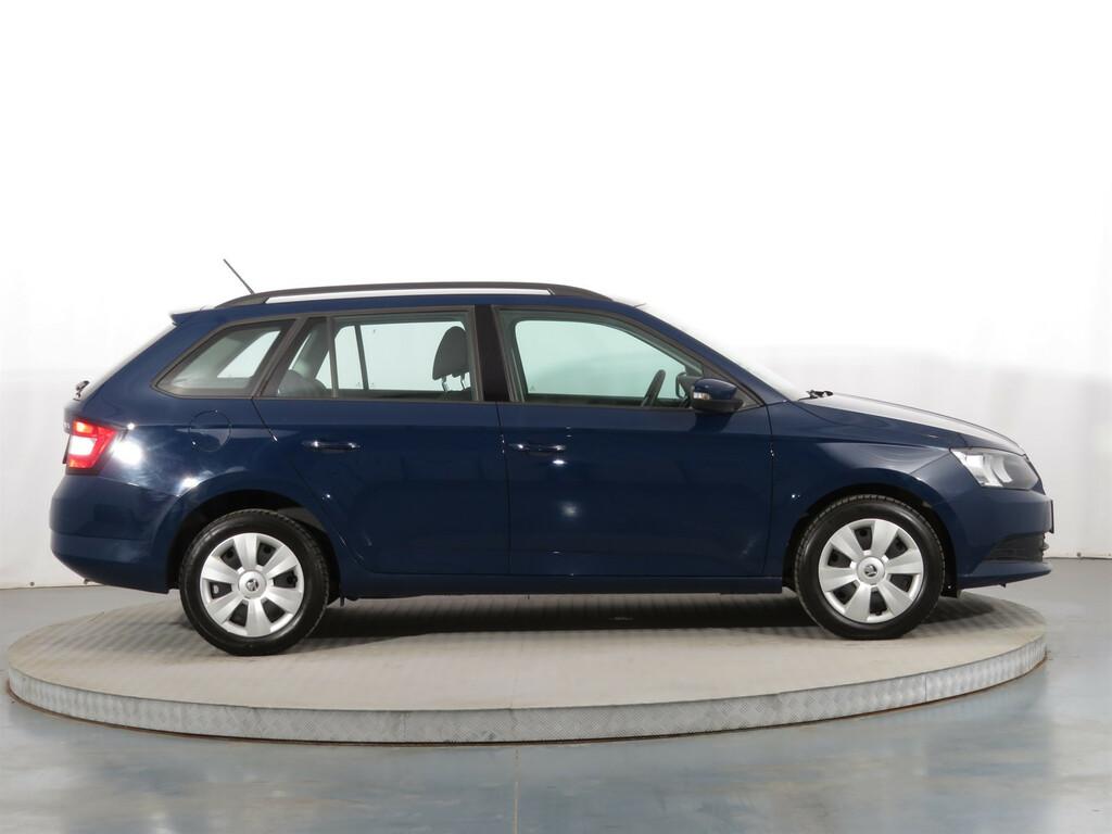 Skoda Fabia  1.0