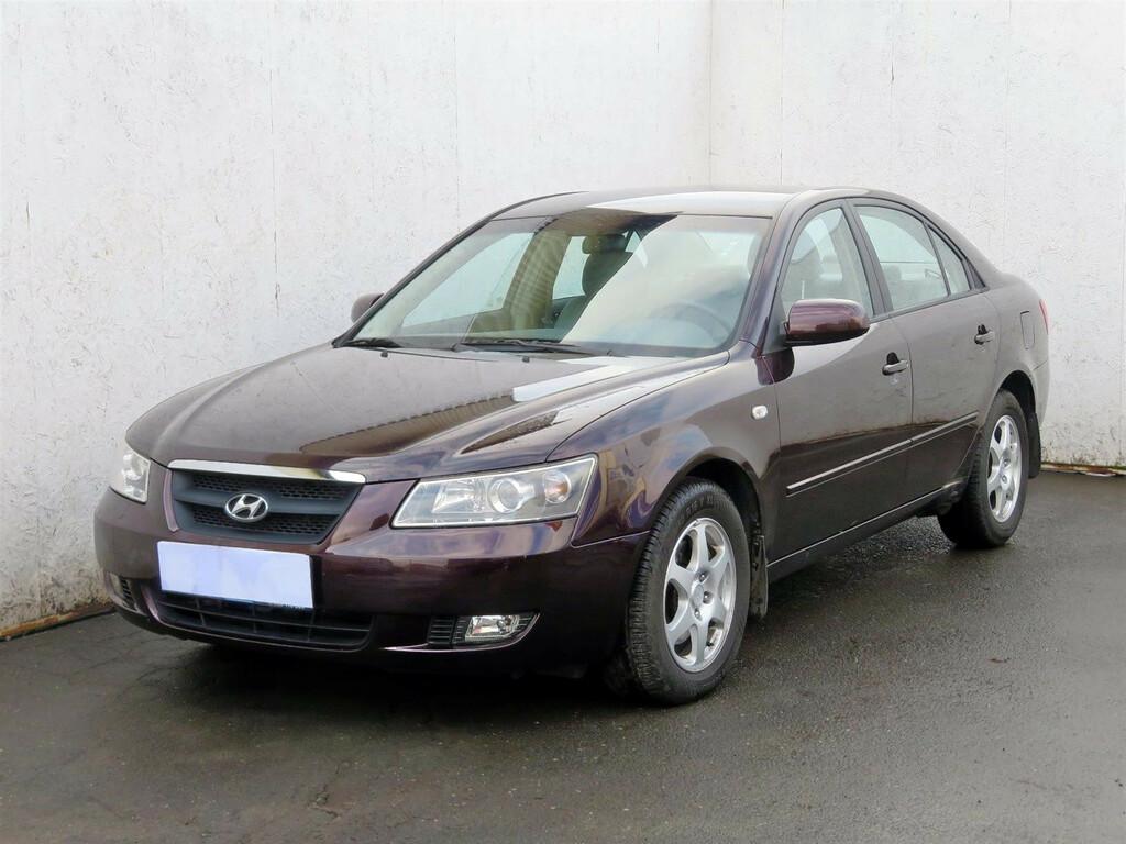 Hyundai Sonata  2.4