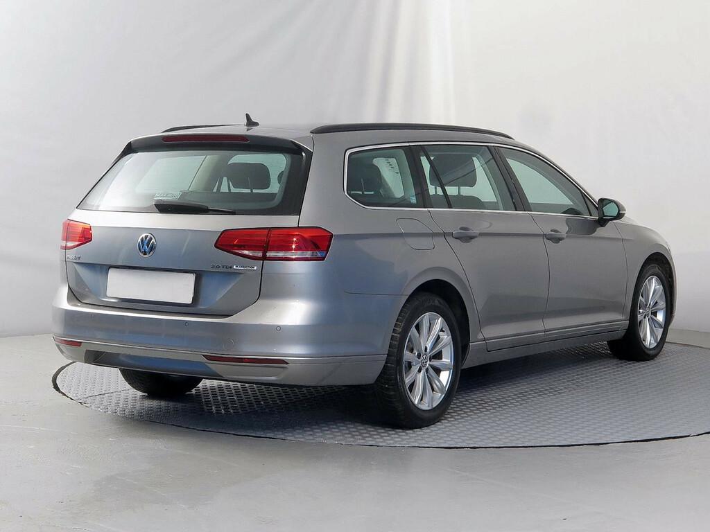 VW Passat Comfortline 2.0 TDI