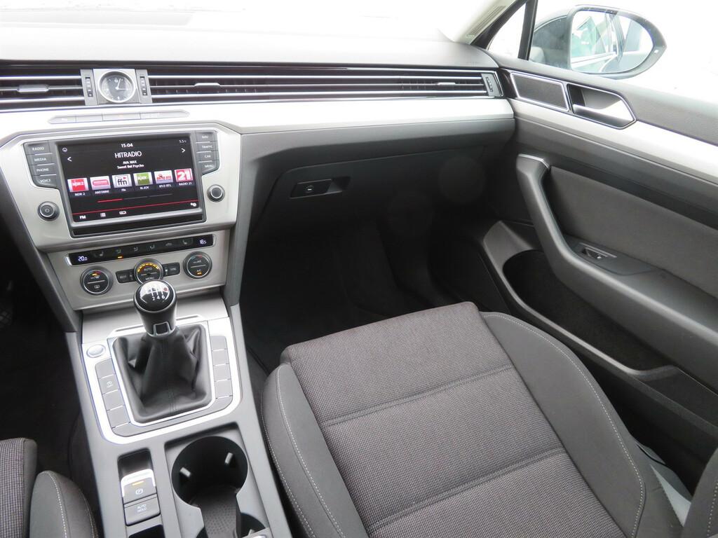 VW Passat Comfortline 2.0 TDI