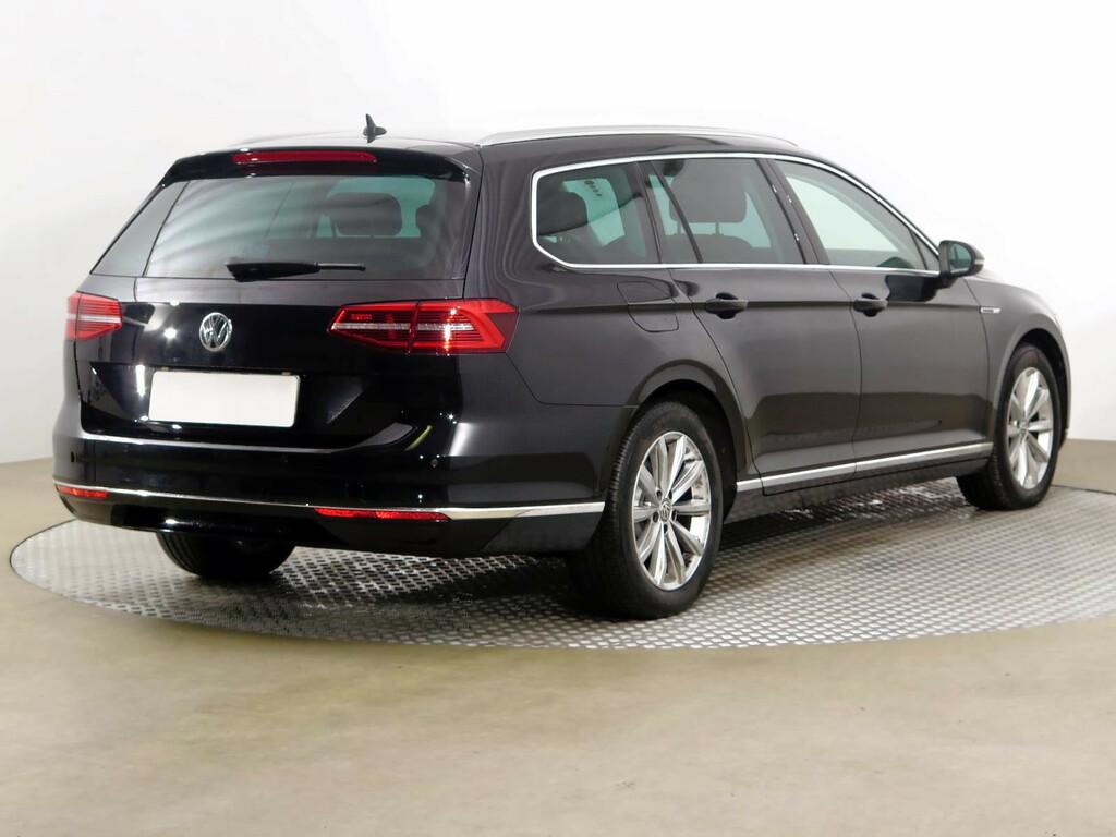 VW Passat Highline 2.0 TDI