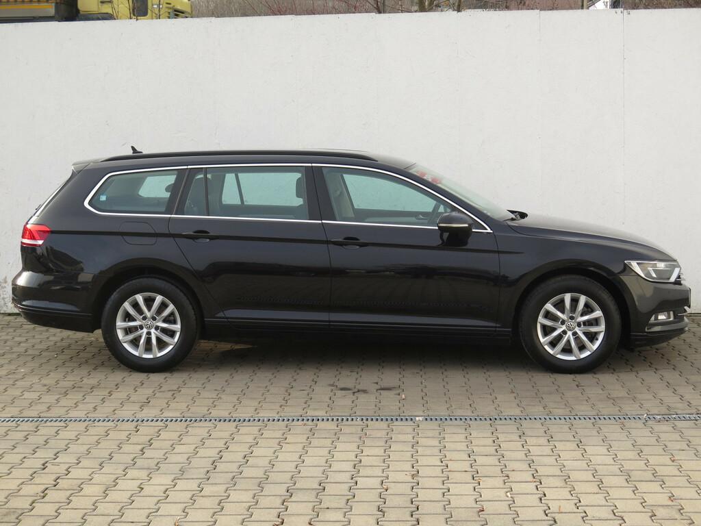 VW Passat Comfortline 2.0 TDI
