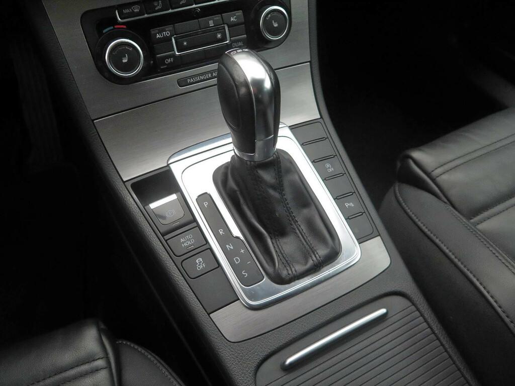 VW Passat Sportline 2.0 TDI