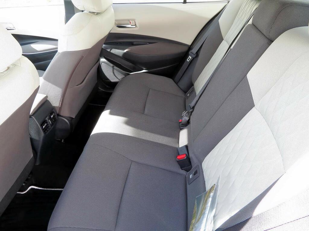 Toyota Corolla  1.8 Hybrid