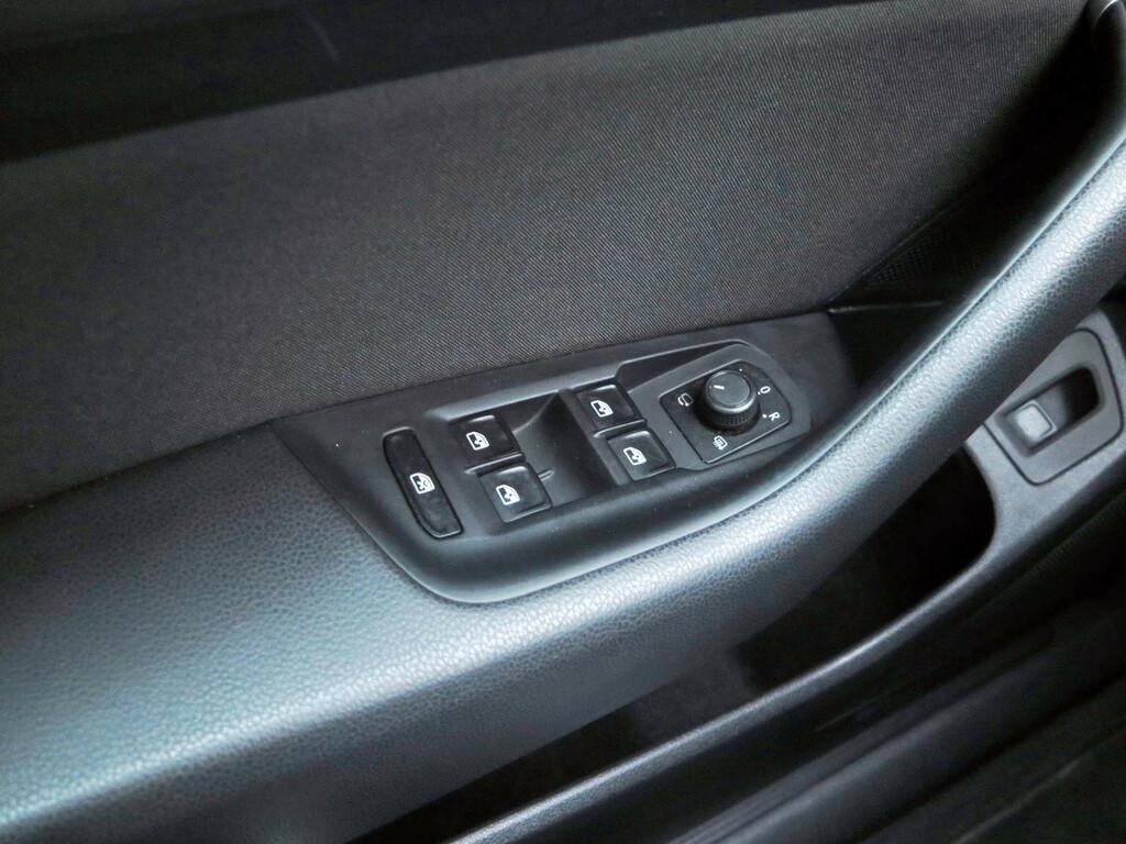 VW Passat Comfortline 2.0 TDI