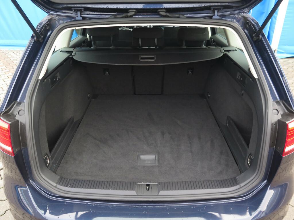 VW Passat Comfortline 2.0 TDI