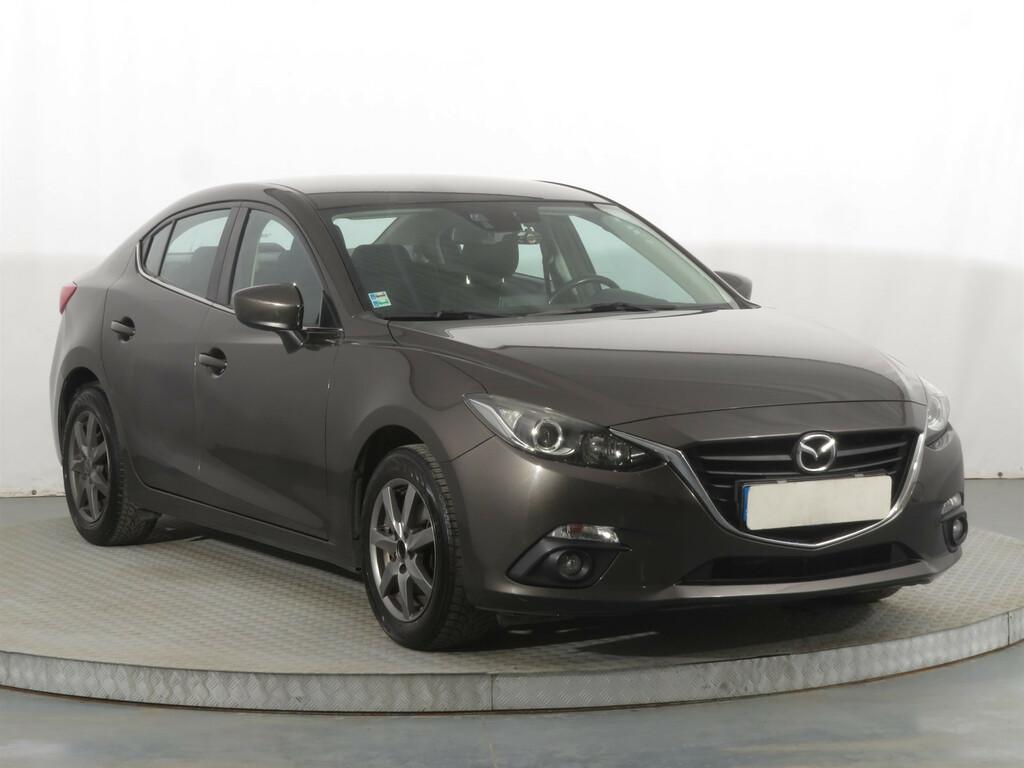 Mazda 3  1.5 i