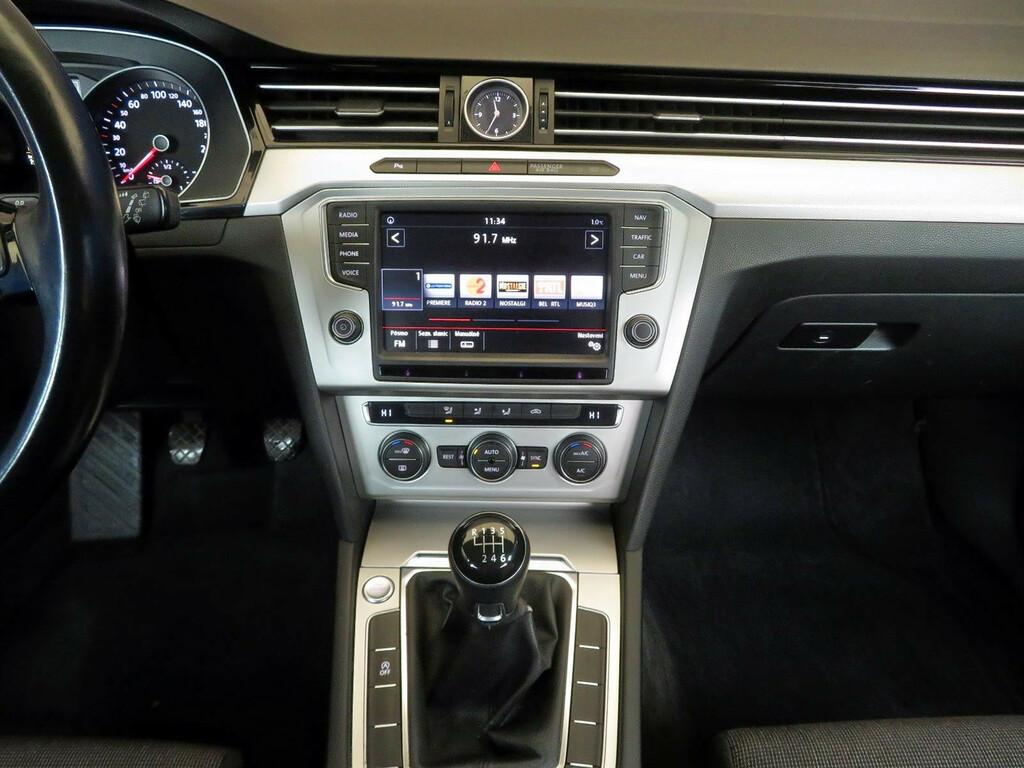 VW Passat Comfortline 2.0 TDI