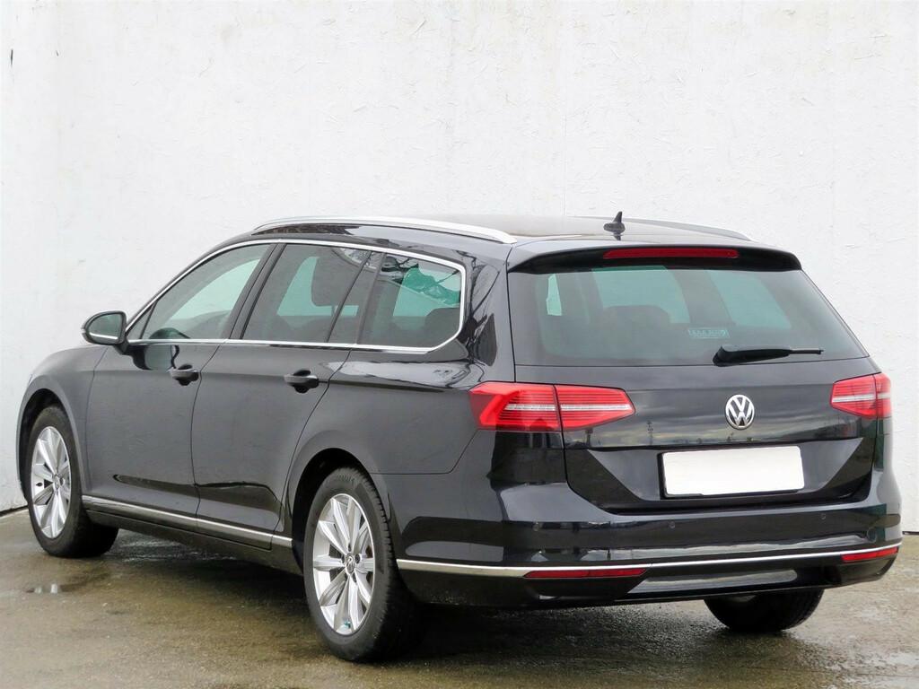 VW Passat Highline 1.6 TDI