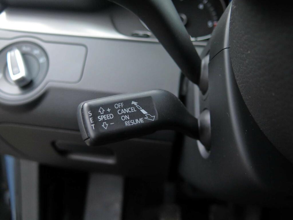 VW Passat Comfortline 2.0 TDI