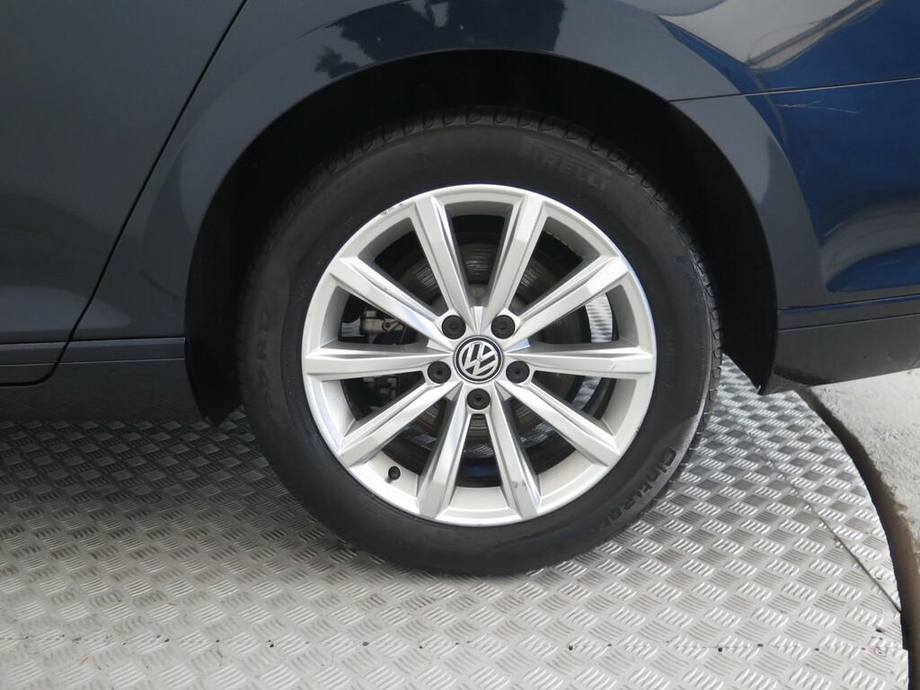 VW Passat Comfortline 2.0 TDI