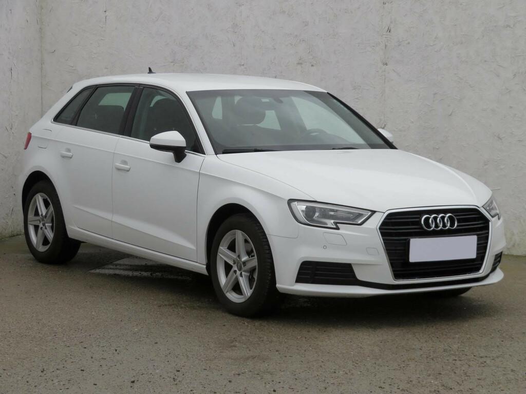 Audi A3 Attraction 1.0 TFSI