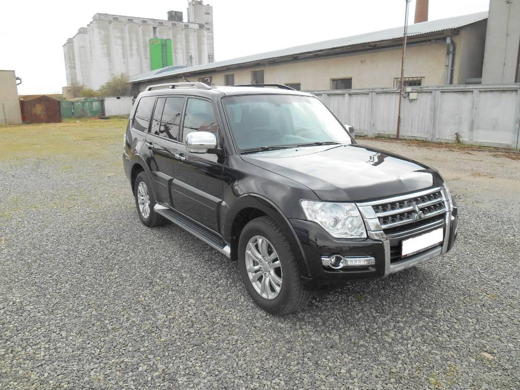 Mitsubishi Pajero Wagon 3.2 DID 4WD TOP PANO, NAVI, 7 SITZER, LEDER, KLIMA