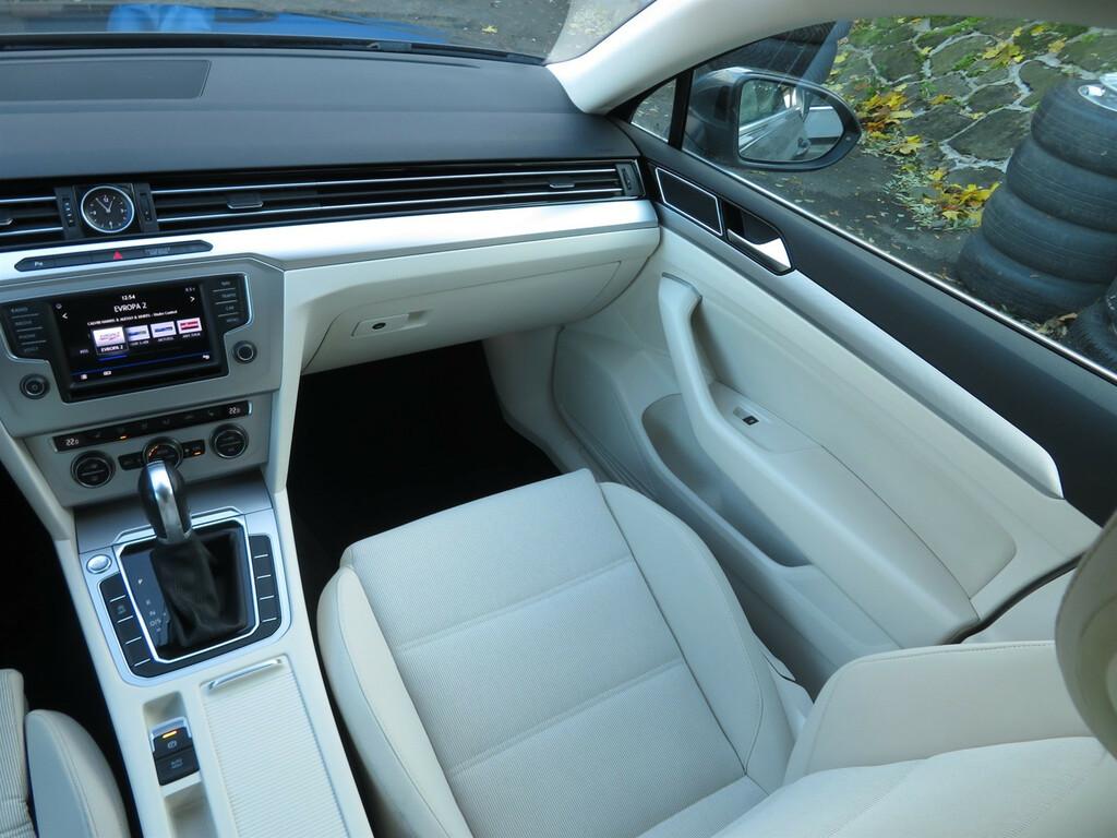 VW Passat Comfortline 2.0 TDI