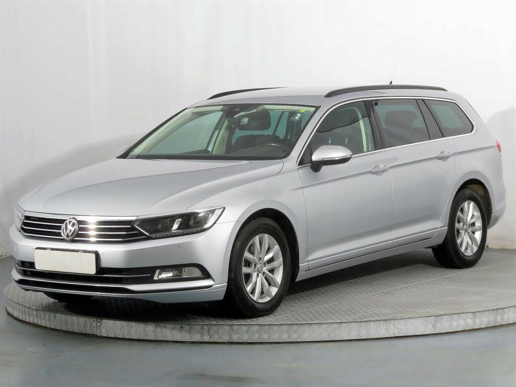 VW Passat Comfortline 2.0 TDI