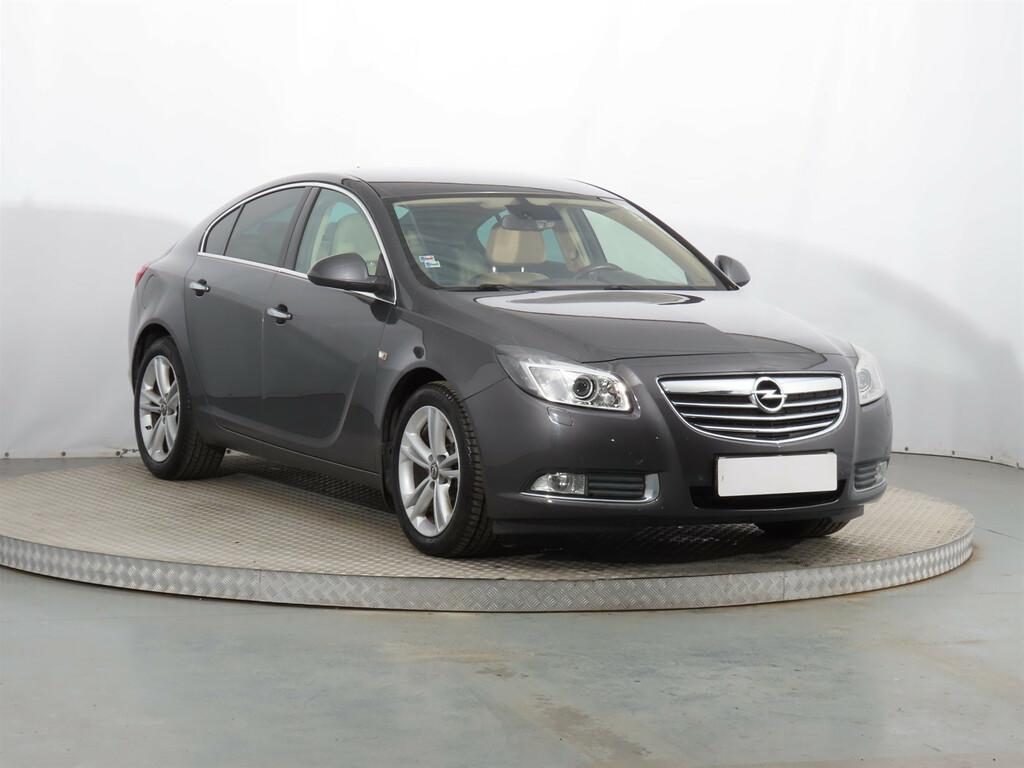 Opel Insignia  2.0 Turbo