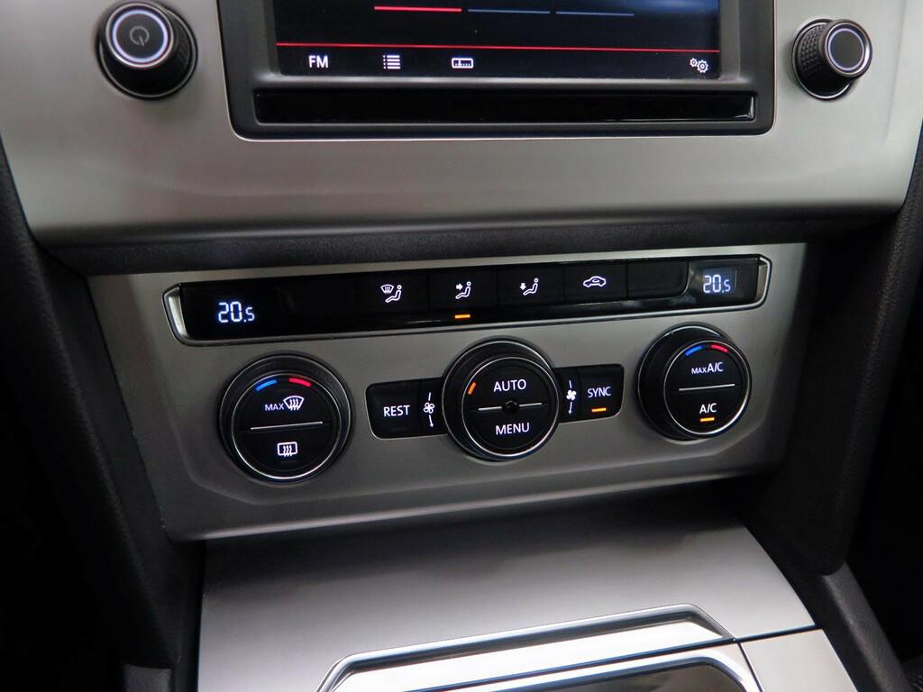 VW Passat  1.6 TDI