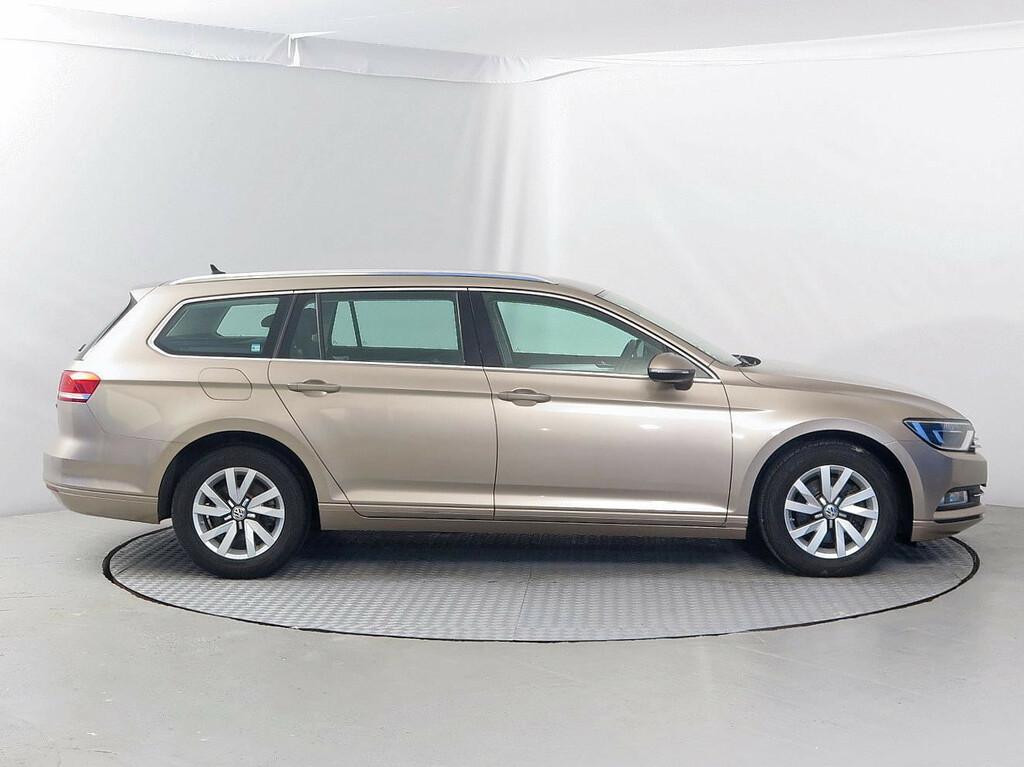 VW Passat Comfortline 2.0 TDI