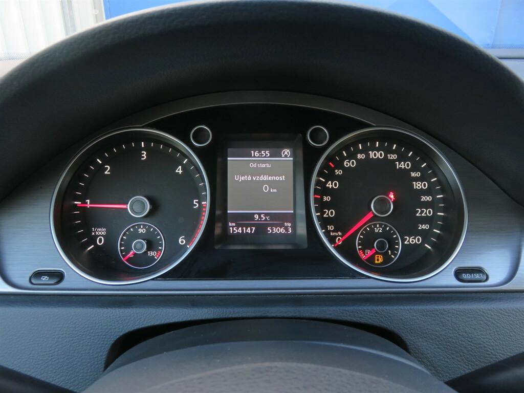 VW Passat Comfortline 2.0 TDI